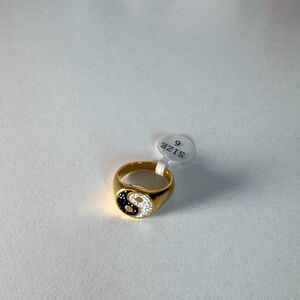 NWT Gold and Black Yin Yang Ring, size 6